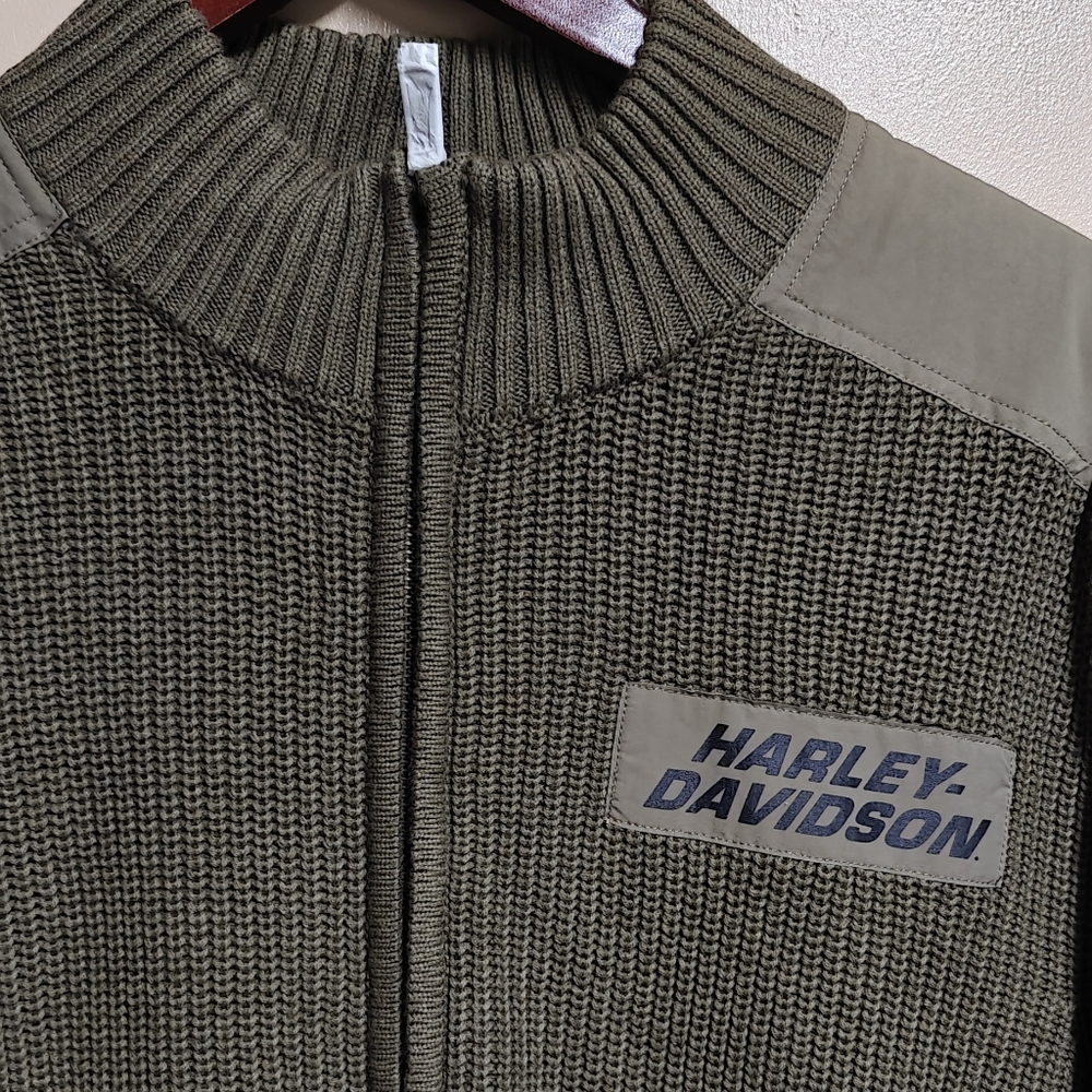 Cardigan - Picture 2 of 7